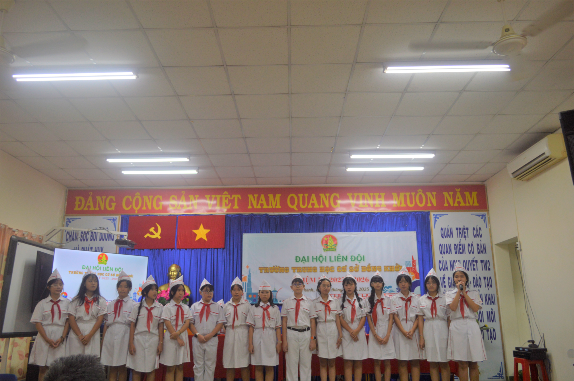 BAN CHỈ HUY LIÊN ĐỘI NHIỆM KỲ 2025 - 2026 ra mắt Đại hội Liên đội