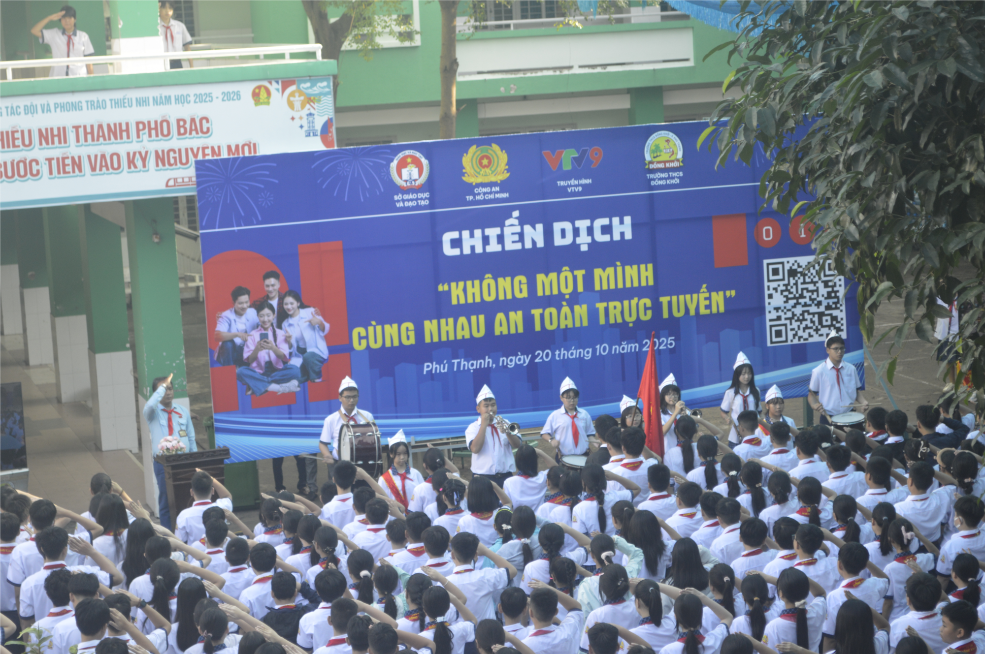 Chương trình phát động Chiến dịch  KHÔNG MỘT MÌNH - CÙNG NHAU AN TOÀN TRỰC TUYẾN 