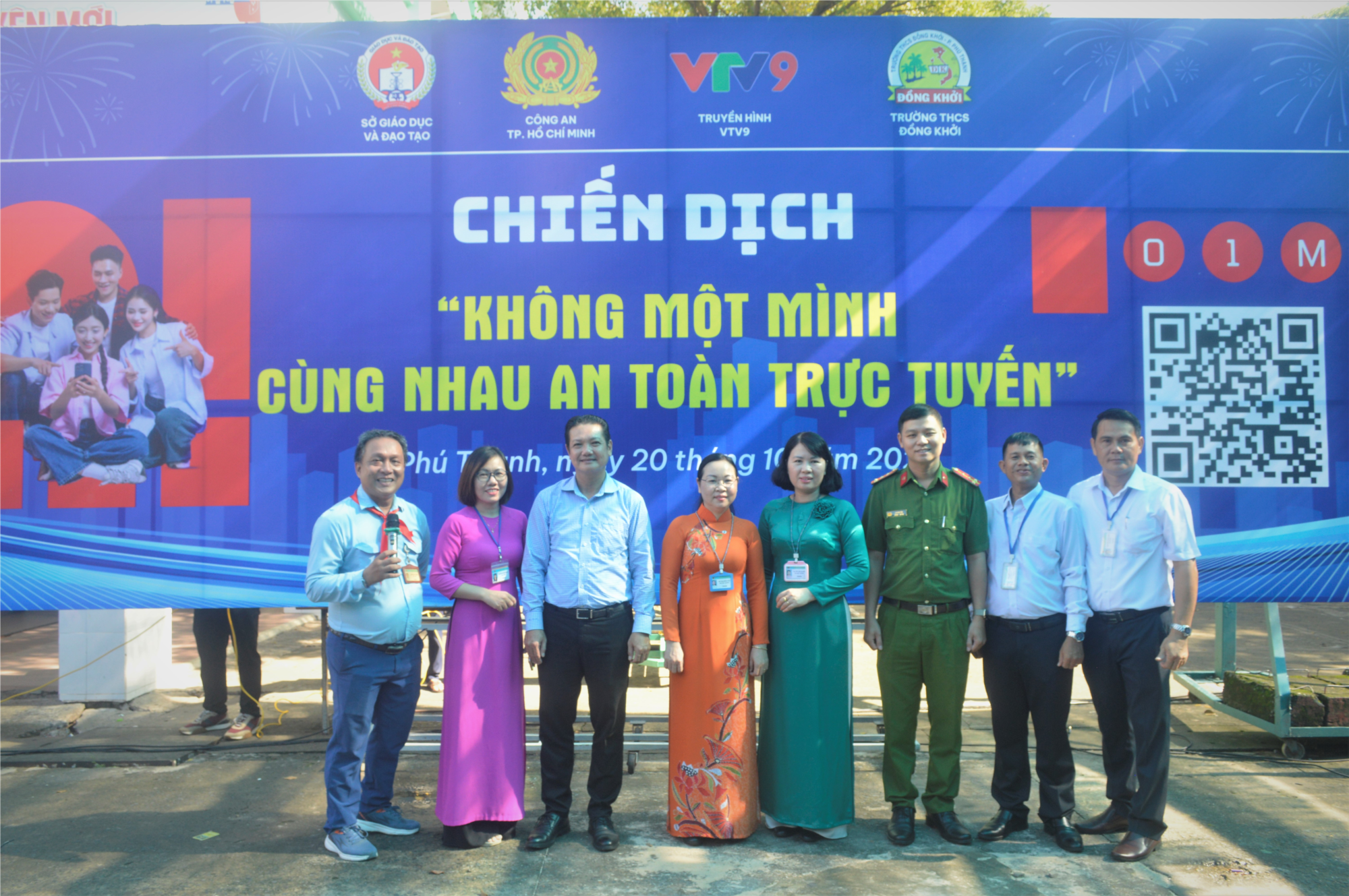 KHÔNG MỘT MÌNH - CÙNG NHAU AN TOÀN TRỰC TUYẾN