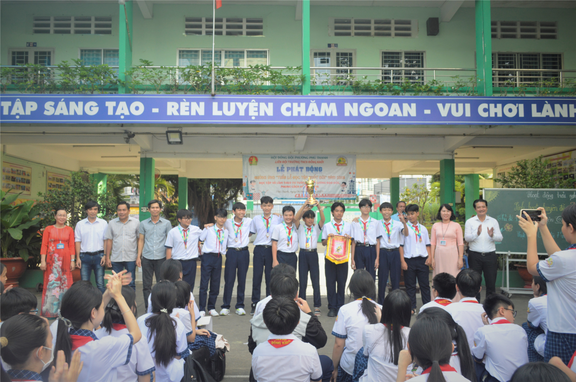 Mỗi ngày đến trường là một ngày hạnh phúc