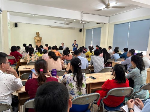 Họp giáo viên chủ nhiệm tháng 10/2024