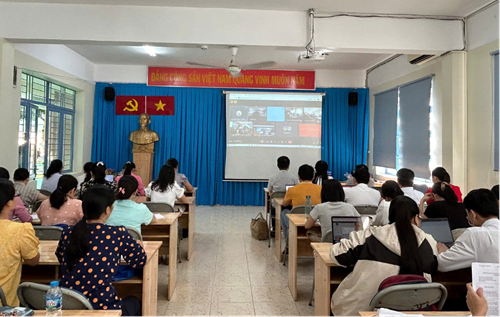 Giáo viên trường thcs bình tân tham gia tập huấn phụ trách chi đội