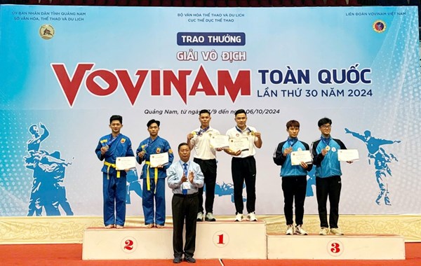 Thầy đỗ lý minh toàn – tấm gương sáng trong việc rèn luyện thể dục thể thao