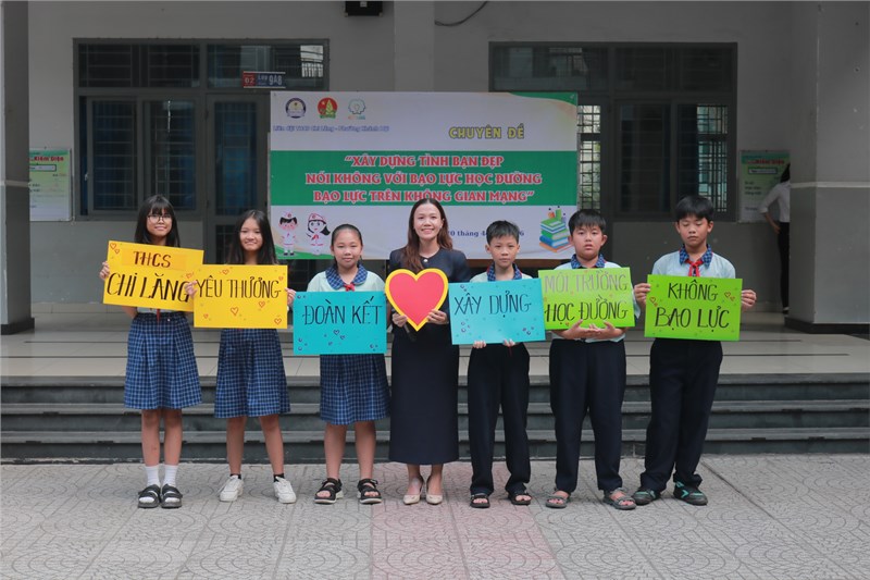 Chuyên đề “Xây dựng tình bạn đẹp, nói KHÔNG với bạo lực học đường, bạo lực trên không gian mạng”