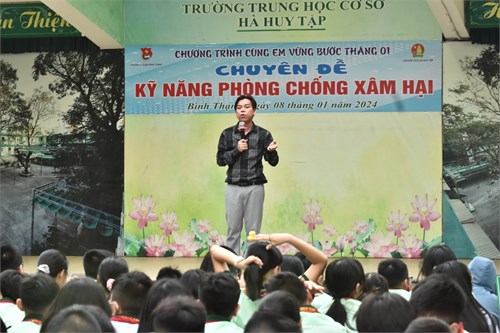 Chương trình cùng em vững bước tháng 1