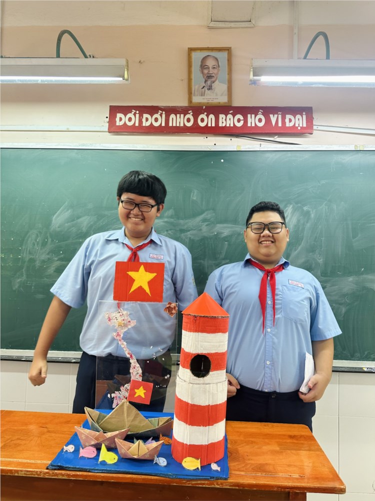 STEM - Khối 9. Chủ đề: THIẾT KẾ MÔ HÌNH KIỂM CHỨNG TÍNH HƯỚNG SÁNG CỦA CÂY