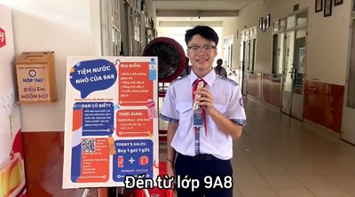Học tập từ trải nghiệm thực tế của   Doanh nhân nhí  lớp 9A8
