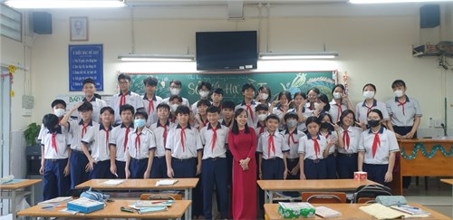 Ngày 29/01/2024, THCS Hùng Vương tổ chức Sơ kết học kì 1 năm học 2023 - 2024 (tại lớp)