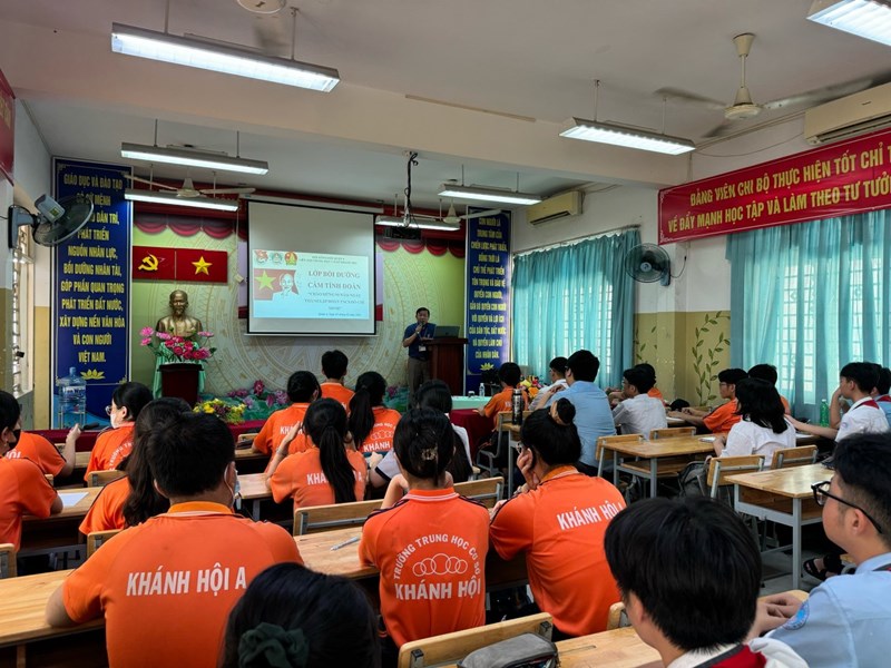 Lớp bồi dưỡng cảm tình đoàn chào mừng kỷ niệm 93 năm ngày thành lập đoàn tncs hồ chí minh (26/3/1930-26/3/2024)