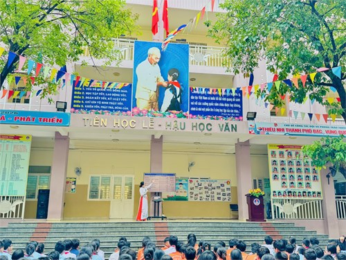 Chuyên đề tổ Tin học năm học 2025-206: “Ứng xử thông minh trên không gian mạng”