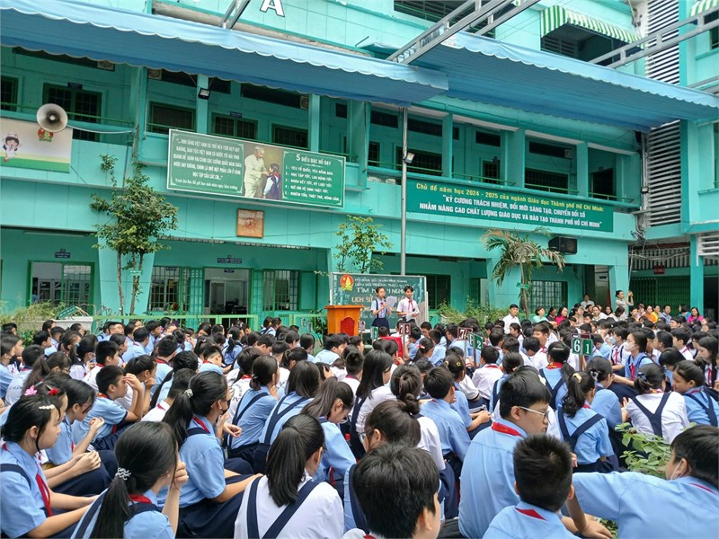 Ngày 30/9/2024, Liên đội tổ chức chuyên đề Tìm hiểu ý nghĩa, lịch sử tên Liên đội trường THCS Lam Sơn