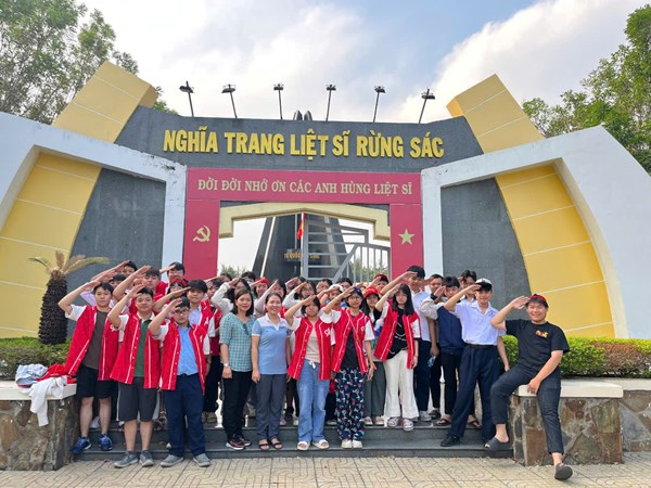 Tiết học ngoài nhà trường tại Cần Giờ ngày 21 - 22/03/2025.