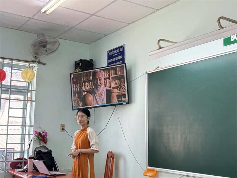 Tiết thao giảng môn Toán tại lớp 9A1 – Bài “Hình cầu”