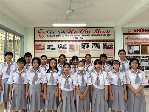 Học Sinh Khối 6 Trường THCS Lý Thường Kiệt Trải Nghiệm Học Tập Tại Không Gian Văn Hóa Hồ Chí Minh