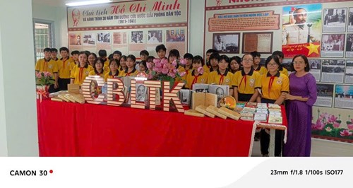 Học Sinh Khối 9 Trường THCS Lý Thường Kiệt Học Tập Ngoại Khóa Tại Không Gian Văn Hóa Hồ Chí Minh