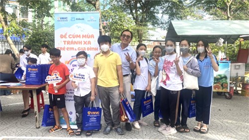 Sáng ngày 23-12-2023, học sinh trường THCS Ngô Chí Quốc tham gia hội thi vẽ tranh  Em vẽ dũng sĩ tiêm ngừa cùng VNVC  tại nhà thiếu nhi TP. Thủ Đức (cơ sở 1)