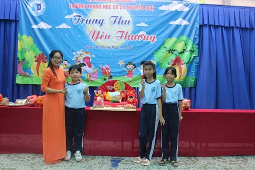 Trung thu yêu thương.