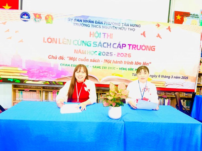 📚📚 HỘI THI “LỚN LÊN CÙNG SÁCH” CẤP TRƯỜNG – NĂM HỌC 2025 – 2026 📚📚
📕📕 Chủ đề: “Một cuốn sách – Một hành trình lớn lên” Tagline: “Chạm công nghệ – Sáng tri thức – Vững ước mơ.” Ngày 11 tháng 03 năm 2026 📕📕