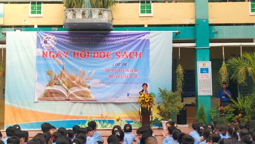 Sinh hoạt dưới cờ ngày 01 tháng 04 năm 2024 - Chủ đề  Mở trang sách, mở tương lai 