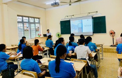 Tập huấn học bạ số năm học 2024 - 2025 .