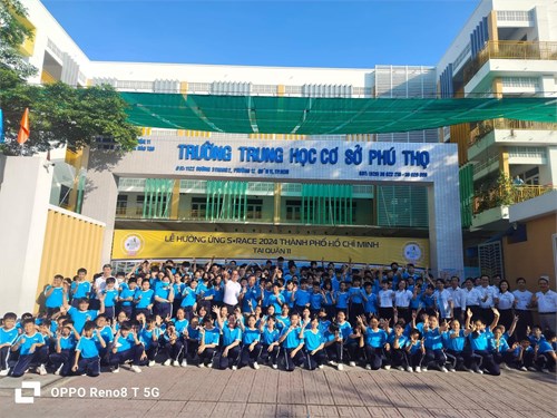 Quận 11 tổ chức lễ hưởng ứng giải chạy S-race 2024 TPHCM tại trường THCS Phú Thọ