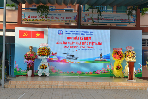 Họp mặt kỷ niệm 43 năm ngày nhà giáo việt nam (20/11/1982 - 20/11/2025)