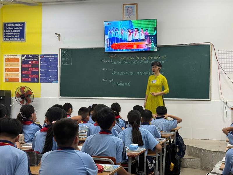 Xây dựng tình bạn, tình thầy trò