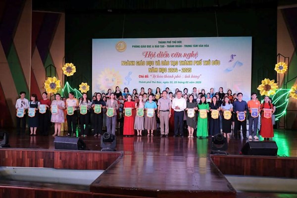 Hội diễn văn nghệ Ngành Giáo dục thành phố Thủ Đức  năm học 2024 – 2025
Chủ đề: “Tự Hào Thành phố anh hùng”.