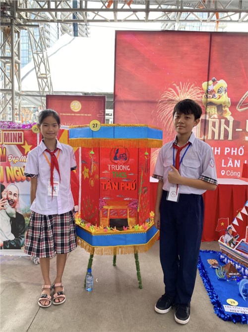 Liên đội THCS Tân Phú tham gia chương trình “Vui hội trăng rằm”