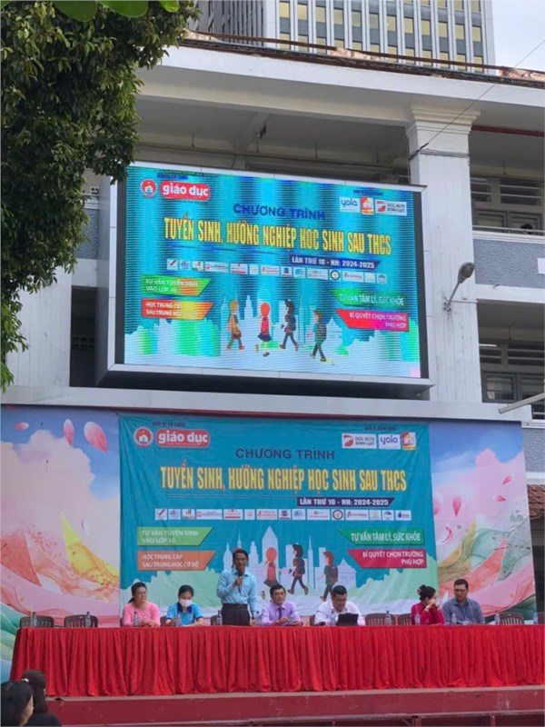 🎯 Ngày hội tư vấn tuyển sinh – Định hướng tương lai!  🎯