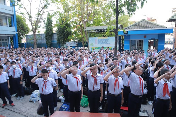 Quyết định về việc ban hành Nội quy học sinh trường THCS Trường Chinh - Năm học 2024 - 2025