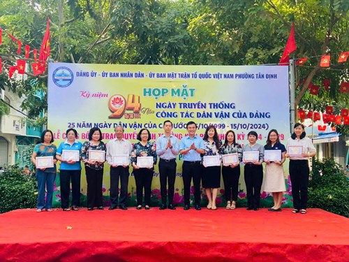 Chúc mừng tập thể và cá nhân điển hình  Dân vận khéo  năm 2024!