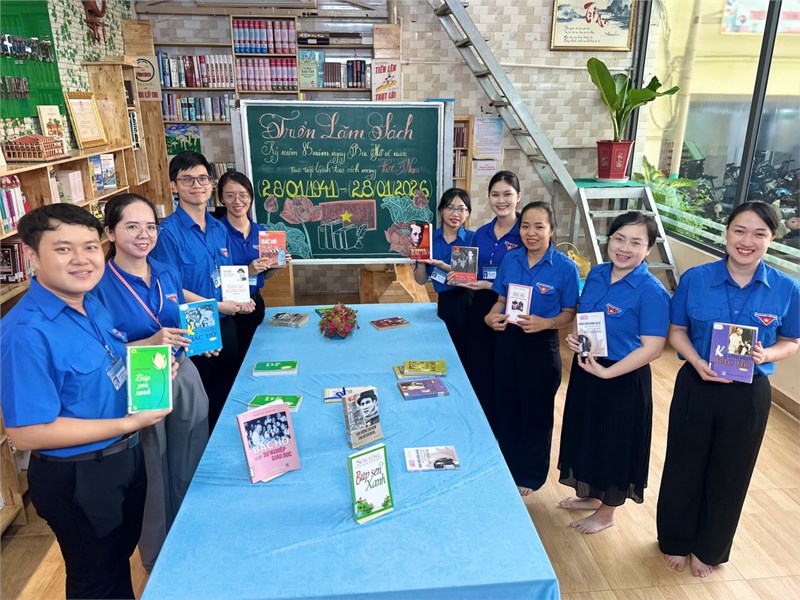 Triển lãm sách nhân Kỷ niệm 85 năm Ngày Bác Hồ về nước, trực tiếp lãnh đạo cách mạng Việt Nam (28/01/1941 - 28/01/2026)