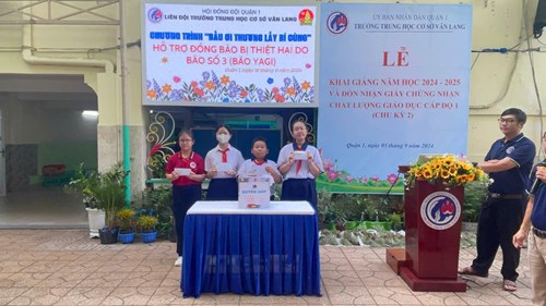 Trường THCS Văn Lang tổ chức quyên góp hỗ trợ giúp đỡ đồng bào miền Bắc bị thiên tai, lũ lụt do bão Yagi