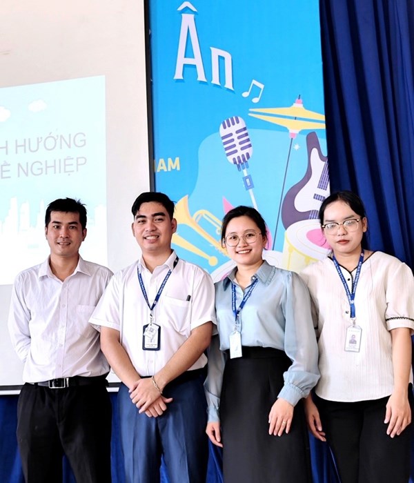 Tư vấn hướng nghiệp cho học sinh khối 9