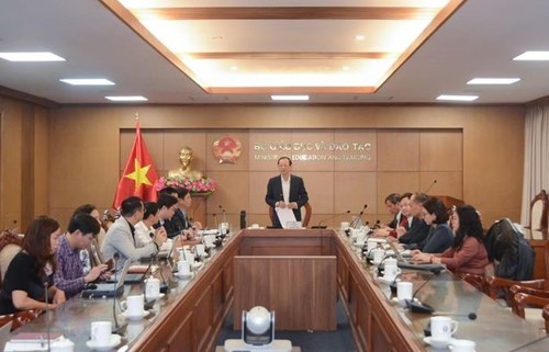 Tổ chức dạy học
​ môn khoa học tự nhiên, lịch sử và địa lí, hoạt động trải nghiệm, hướng nghiệp