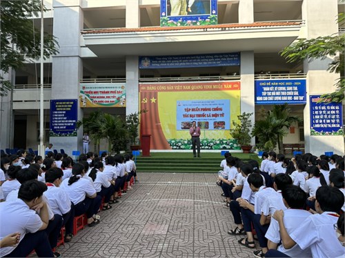 Tập huấn phòng, chống thuốc lá điện tử sáng thứ Hai, ngày 11/12/2023