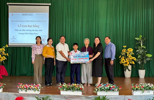 SCI trao 50 suất học bổng “Tiếp sức đến trường năm học 2023-2024”