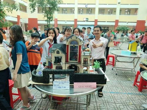 Trường THCS Tôn Thất Tùng chúc mừng tập thể thầy trò đạt thành tích cao trong Hội thi Khéo tay kỹ thuật cấp Quận năm học 2023 - 2024