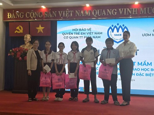 Học bổng Các Hạt Mầm tiếp sức em đến trường năm học 2024 - 2025