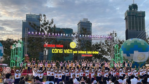 Khánh thành công viên Bờ sông Sài Gòn.