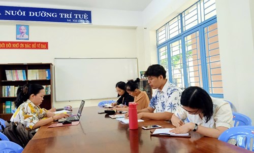 Sinh hoạt chuyên môn theo hướng nghiên cứu bài học tháng 12/2024