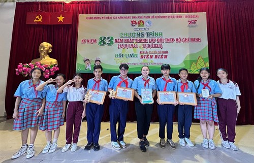Liện đội thcs bình tân tham gia chương trình  kỷ niệm 83 năm ngày thành lập đội tntp hồ chí minh 