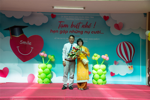 Tạm biệt nhé! hẹn gặp những nụ cười…