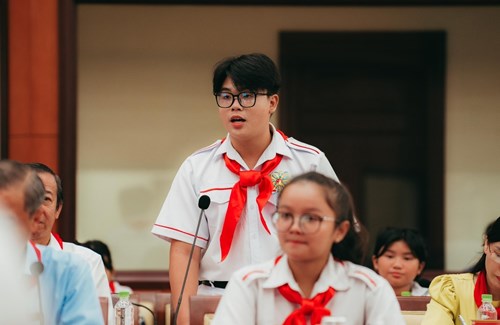 Chương trình “lãnh đạo thành phố gặp gỡ, lắng nghe thiếu nhi năm 2024”