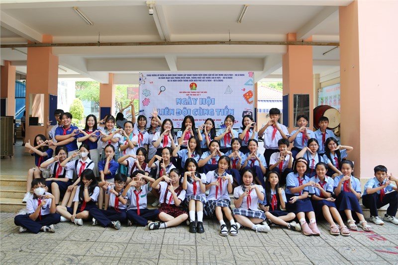 Sáng ngày 02/03/2024, tại trường THCS Phước Bình, Liên đội THCS Bình Thọ cùng các trường thuộc cụm thi đua số 7 đã tham dự Ngày hội “Liên đội cùng tiến” năm học 2023 – 2024