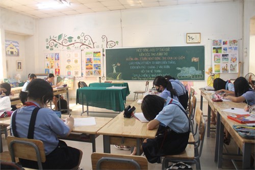 Sáng ngày, 08/04/2024, Liên đội trường THCS Bình Thọ tổ chức hội thi vẽ tranh với chủ đề “Em là Chiến sĩ nhỏ Điện Biên” dành cho khối 6,7,8 trong chặng 2: Vào trận