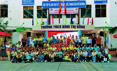 Tổ chức Team building chào mừng ngày Nhà Giáo Việt Nam 20-11