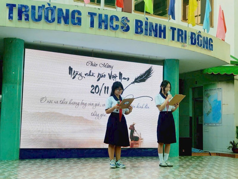 Sinh hoạt đầu tuần với chủ điểm: Tôn Sư trọng Đạo