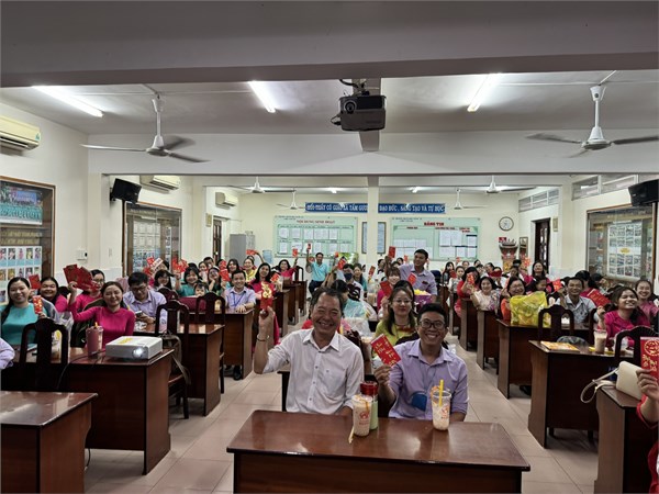 Họp mặt đầu năm xuân Giáp Thìn